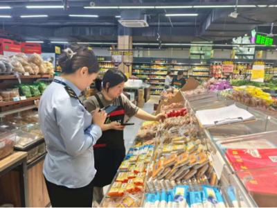 禹會區(qū)市場監(jiān)管局以“三心”守護夏季食品安全，筑牢食品銷售防線